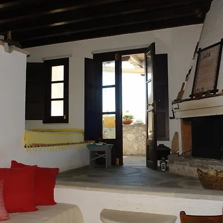 Сasa de vacaciones Aunt Anneza's Village House *