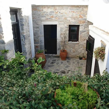 Сasa de vacaciones Aunt Anneza's Village House *